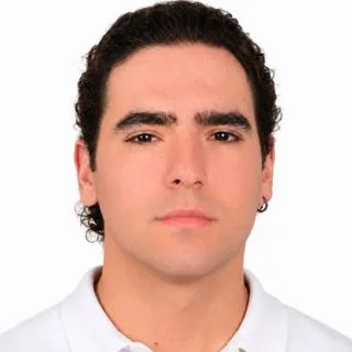 Psk. Ahmet Alp Çelik — Psikoloji. Portre fotoğrafı.