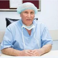 Prof. Dr. Mehmet Kaya — Genel Cerrahi, Ankara. Portre fotoğrafı.