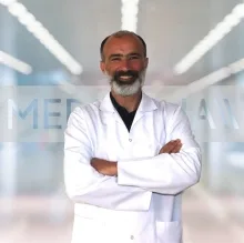 Prof. Dr. Şemsettin Okuyucu — Kulak Burun Boğaz, Çankaya, Ankara. Portre fotoğrafı.