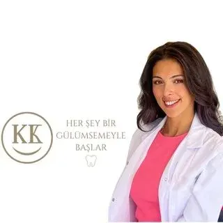 Dt. Hatice Kübra Erpek — Diş Hekimi, Ankara. Portre fotoğrafı.