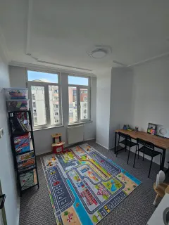 Dkt. Gülsün Bozyurt profilinde yer alan galeri fotoğrafı.