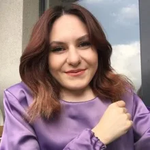 Psk. Dan. Ebru Demir — Psikolojik Danışma ve Rehberlik, İstanbul. Portre fotoğrafı.