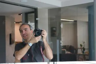 Dr. Dt. Volkan Güney profilinde yer alan galeri fotoğrafı.