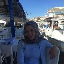 Dyt. Şahinde Miraboğlu — Diyetisyen, Kayseri. Portre fotoğrafı.