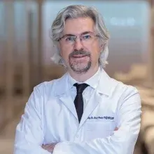 Prof. Dr. Ferit Kerim Küçükler — İstanbul. Portre fotoğrafı.