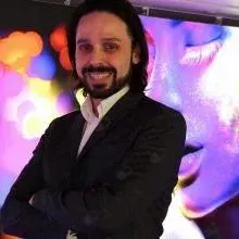 Uzm. Dr. Ali Şahan — Dermatoloji, Ankara. Portre fotoğrafı.