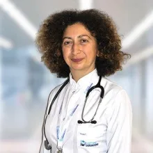 Doç. Dr. Aynur Arslan — İç Hastalıkları, Kağıthane, İstanbul. Portre fotoğrafı.