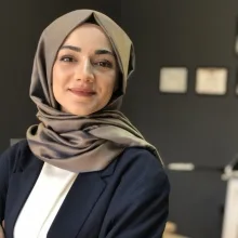 Dyt. Beyza Halkacı — Diyetisyen, Meram, Konya. Portre fotoğrafı.