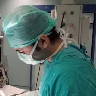 Dr. Dt. Onur Öznalçın profilinde yer alan galeri fotoğrafı.