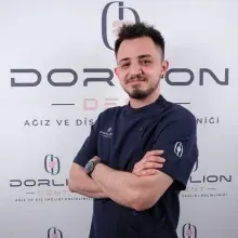 Dt. Yasin Yılmaz — Diş Hekimi, Odunpazarı, Eskişehir. Portre fotoğrafı.