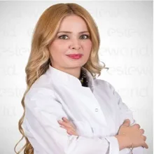 Op. Dr. Çiğdem Derya Aytop — Plastik Rekonstrüktif Ve Estetik Cerrahi, İstanbul. Portre fotoğrafı.