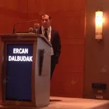 Doç. Dr. Ercan Dalbudak — Psikiyatri, Ankara. Portre fotoğrafı.