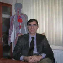 Prof. Dr. Uğur Bengisun — Genel Cerrahi, Çankaya, Ankara. Portre fotoğrafı.