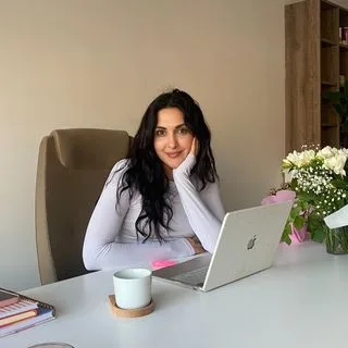 Dyt. Gizem Melisa Akyaycı — Diyetisyen, Ankara. Portre fotoğrafı.