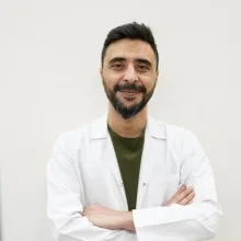 Op. Dr. Kadir Yıldırım — Beyin Ve Sinir Cerrahisi, Mezitli, Mersin. Portre fotoğrafı.