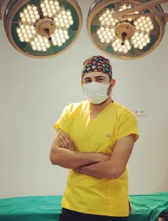 Op. Dr. Emrah Tekdemir profilinde yer alan galeri fotoğrafı.