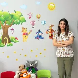 Dr. Dt. Hande Tekin Yaşar — Çocuk Diş Hekimliği (Pedodonti), Isparta. Portre fotoğrafı.