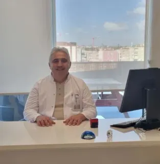 Prof. Dr. Mustafa Kürşat Tigen profilinde yer alan galeri fotoğrafı.