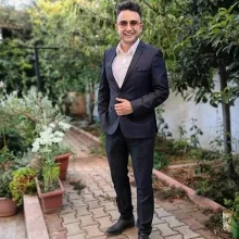 Psk. Dan. Tarık Buğra Toprak — Psikolojik Danışma ve Rehberlik. Portre fotoğrafı.