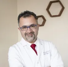 Doç. Dr. Kemal Keseroğlu — Kulak Burun Boğaz, Ankara. Portre fotoğrafı.