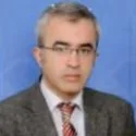 Prof. Dr. Faruk Öktem — Çocuk Nefrolojisi, Fatih, İstanbul. Portre fotoğrafı.