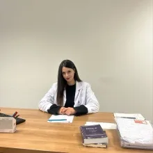 Psk. İlayda Çavuşoğlu — Psikoloji. Portre fotoğrafı.
