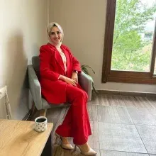 Psk. Seda Başgöze — Psikoloji, Erzincan. Portre fotoğrafı.