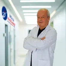 Op. Dr. Cebbar Candemir — Üroloji, Pendik, İstanbul. Portre fotoğrafı.