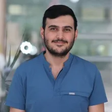 Uzm. Dt. Gökcan Ertaş — Atakum, Samsun. Portre fotoğrafı.