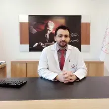 Doç. Dr. Burak Erden — Kulak Burun Boğaz, Mersin. Portre fotoğrafı.