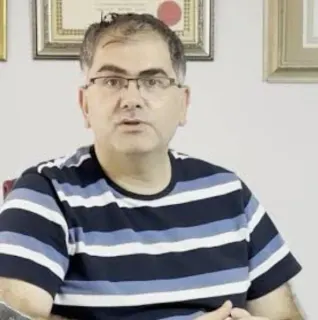 Doç. Dr. Mutan Hamdi Aras profilinde yer alan galeri fotoğrafı.