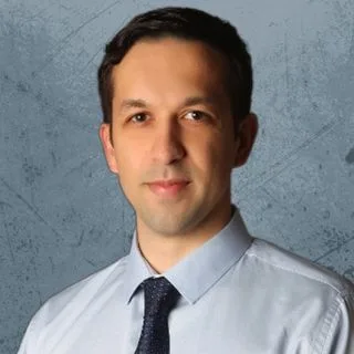 Uzm. Dr. Fatih Muhammed Kaya — Fiziksel Tıp Ve Rehabilitasyon, İstanbul. Portre fotoğrafı.
