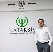 Psk. Dan. Burak Yıldıztekin — Psikolojik Danışma ve Rehberlik. Portre fotoğrafı.