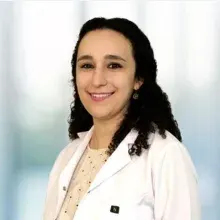 Uzm. Dr. Buğçe Topukçu Dizman — Dermatoloji. Portre fotoğrafı.