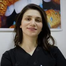 Dr. Dt. Fatma Cebe — Kocaeli. Portre fotoğrafı.