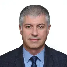 Doç. Dr. Ediz Vuruşkan — Üroloji, Yüreğir, Adana. Portre fotoğrafı.