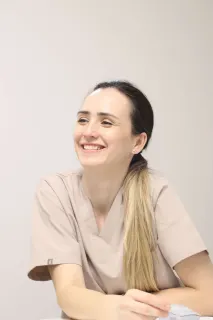 Uzm. Dt. Merve Özkan Akagündüz profilinde yer alan galeri fotoğrafı.