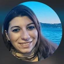 Psk. Aslıhan Sevinç Fitaz — Psikoloji. Portre fotoğrafı.
