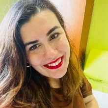Uzm. Dr. Merve Yılmaz Kaya — Psikiyatri, Rize. Portre fotoğrafı.