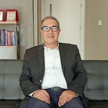 Prof. Dr. Ali Güneş — Üroloji, Ankara. Portre fotoğrafı.