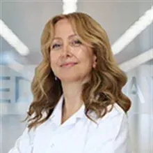 Prof. Dr. Fikriye Figen Ayhan — Fiziksel Tıp Ve Rehabilitasyon, Çankaya, Ankara. Portre fotoğrafı.