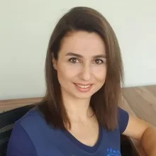 Uzm. Dr. Gözde Başefe Öter — Psikiyatri, Ankara. Portre fotoğrafı.