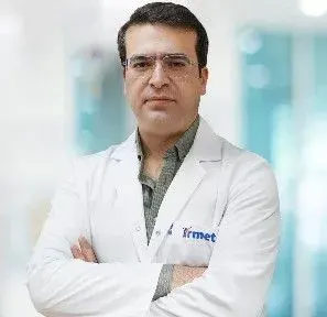 Op. Dr. Emre Çavuş profilinde yer alan galeri fotoğrafı.