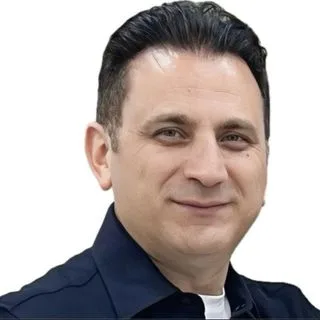 Dr. Onursal Yıldız — Ankara. Portre fotoğrafı.