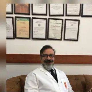 Op. Dr. Evren Fehmi Atay profilinde yer alan galeri fotoğrafı.