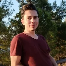 Dt. Burak Vişneci — Diş Hekimi, Konya. Portre fotoğrafı.