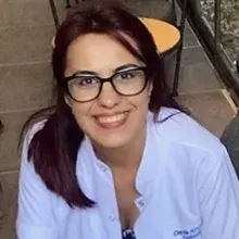 Psk. Ceyda Kıyak — Psikoloji, İzmir. Portre fotoğrafı.