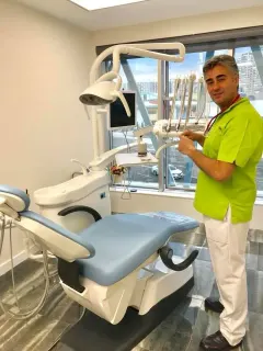 Dt. Tanju Sarıhasan profilinde yer alan galeri fotoğrafı.