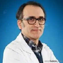 Op. Dr. Sami Gürkahraman — Kalp Ve Damar Cerrahisi, İstanbul. Portre fotoğrafı.