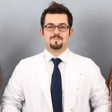 Dt. Burak Şanlı — Diş Hekimi, Gaziantep. Portre fotoğrafı.